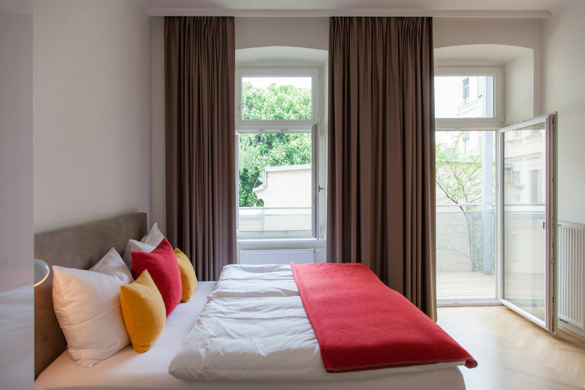 Cube70 Aparthotel Виена Екстериор снимка